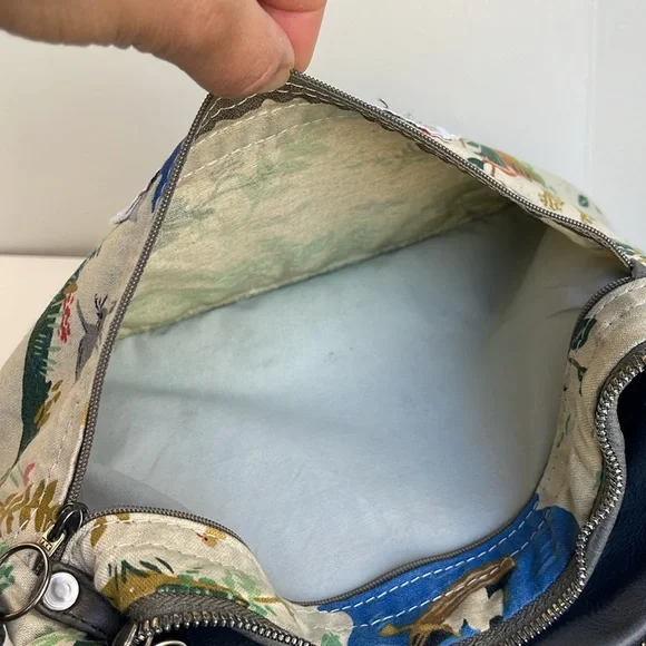 Rough & Tumble Traveler Crossbody - Picture 13 of 16